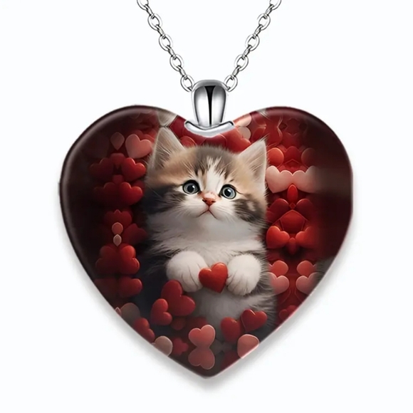 NEW! Cute Heart Shape Kitten Sentimental Pendant Necklace. NWOT - Picture 1 of 3
